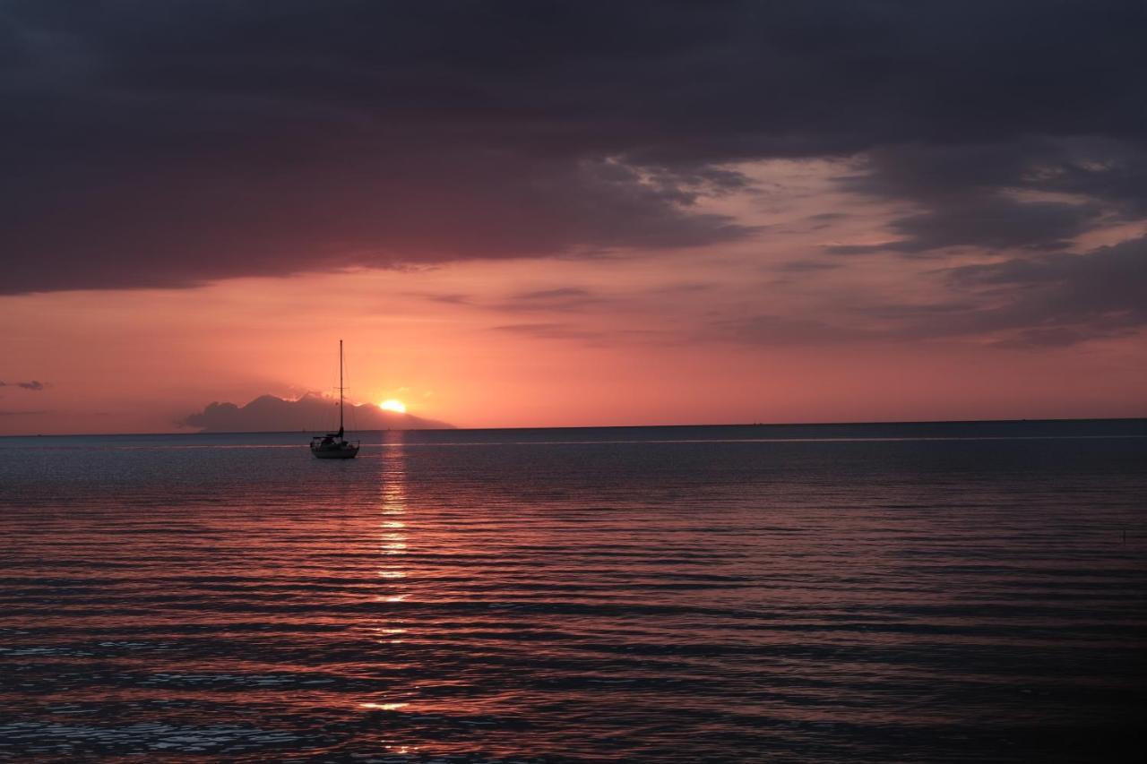 Puri Sari Beach Hotel Labuan Bajo Kültér fotó