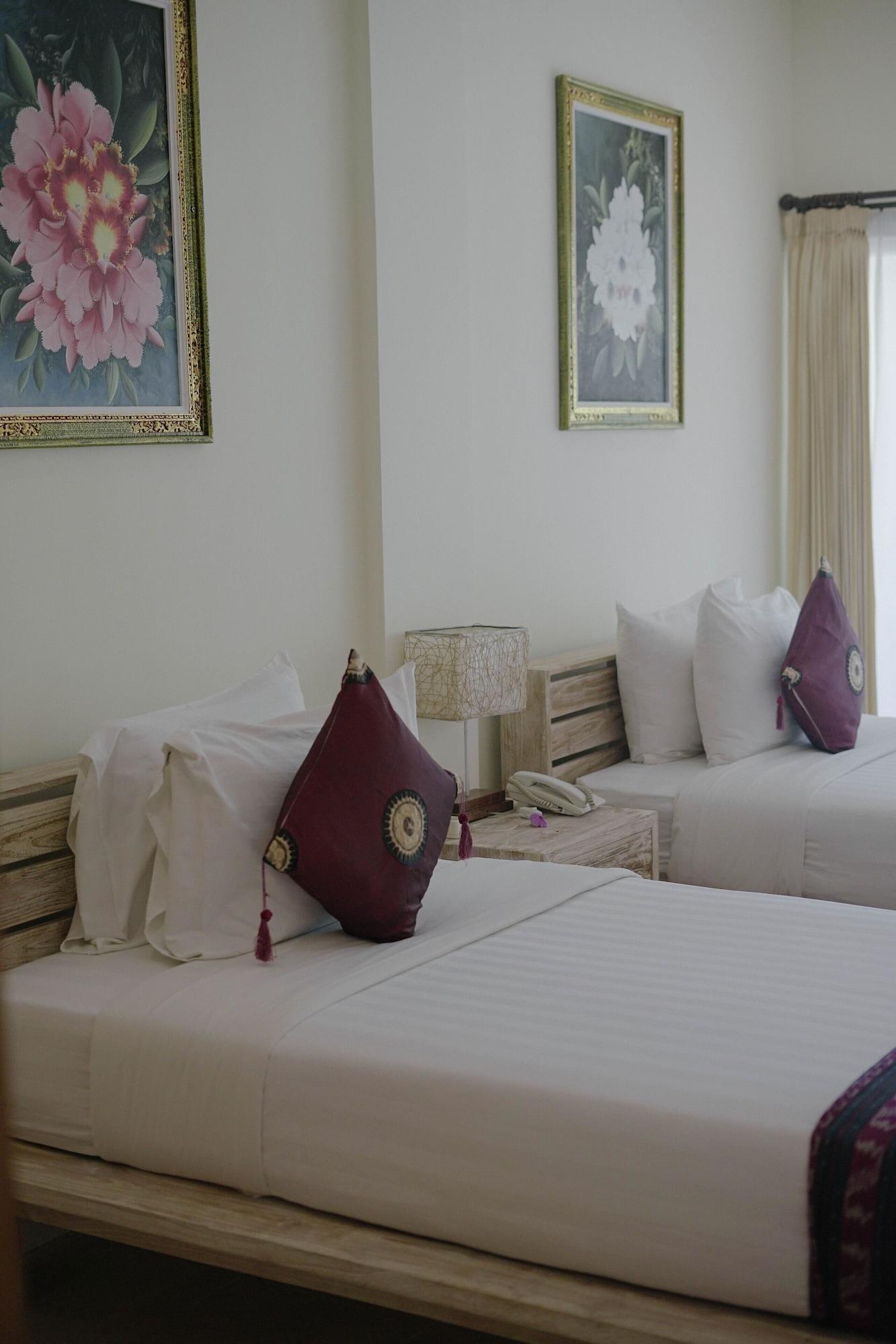Puri Sari Beach Hotel Labuan Bajo Kültér fotó