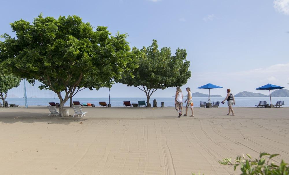 Puri Sari Beach Hotel Labuan Bajo Kültér fotó