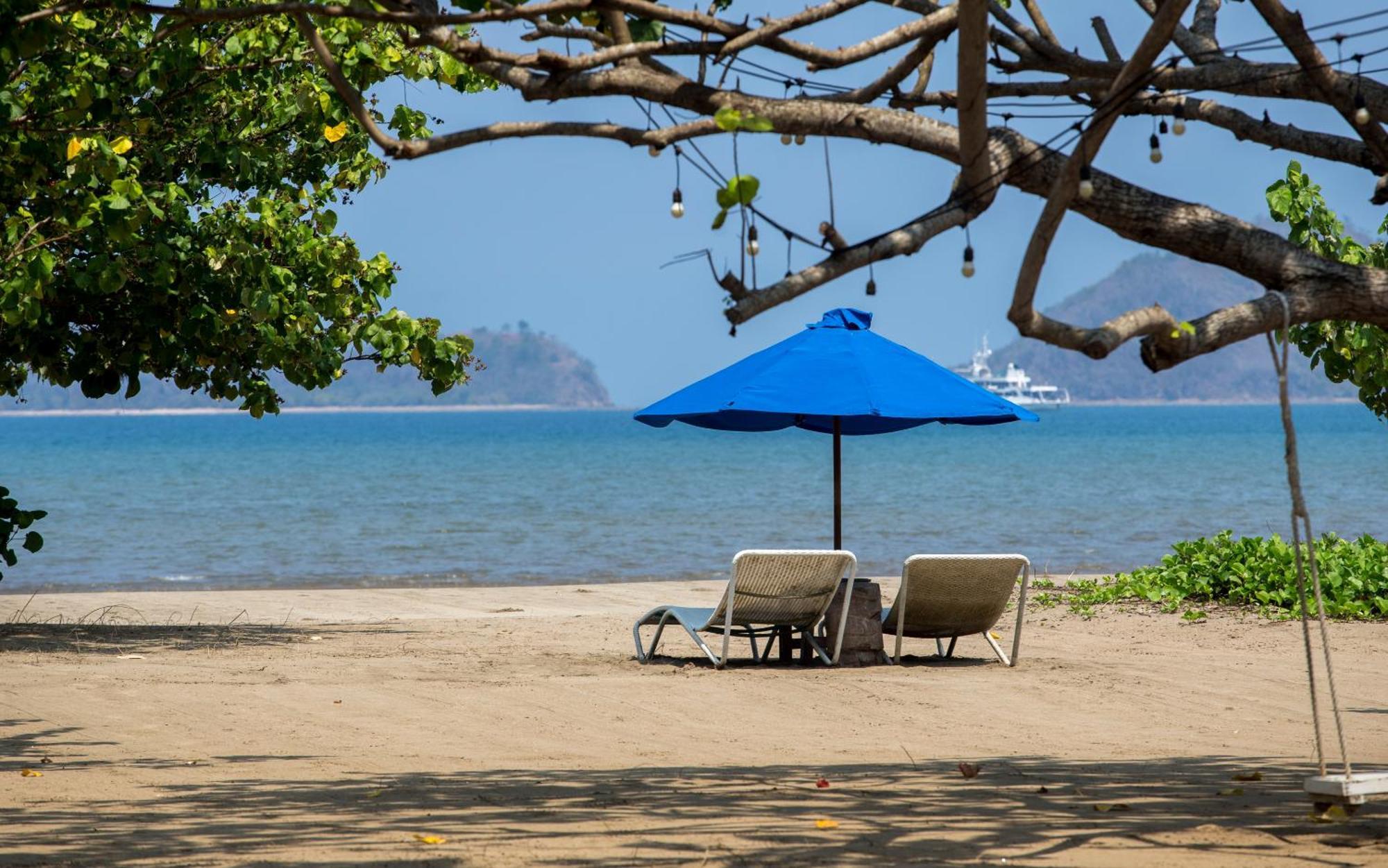 Puri Sari Beach Hotel Labuan Bajo Kültér fotó