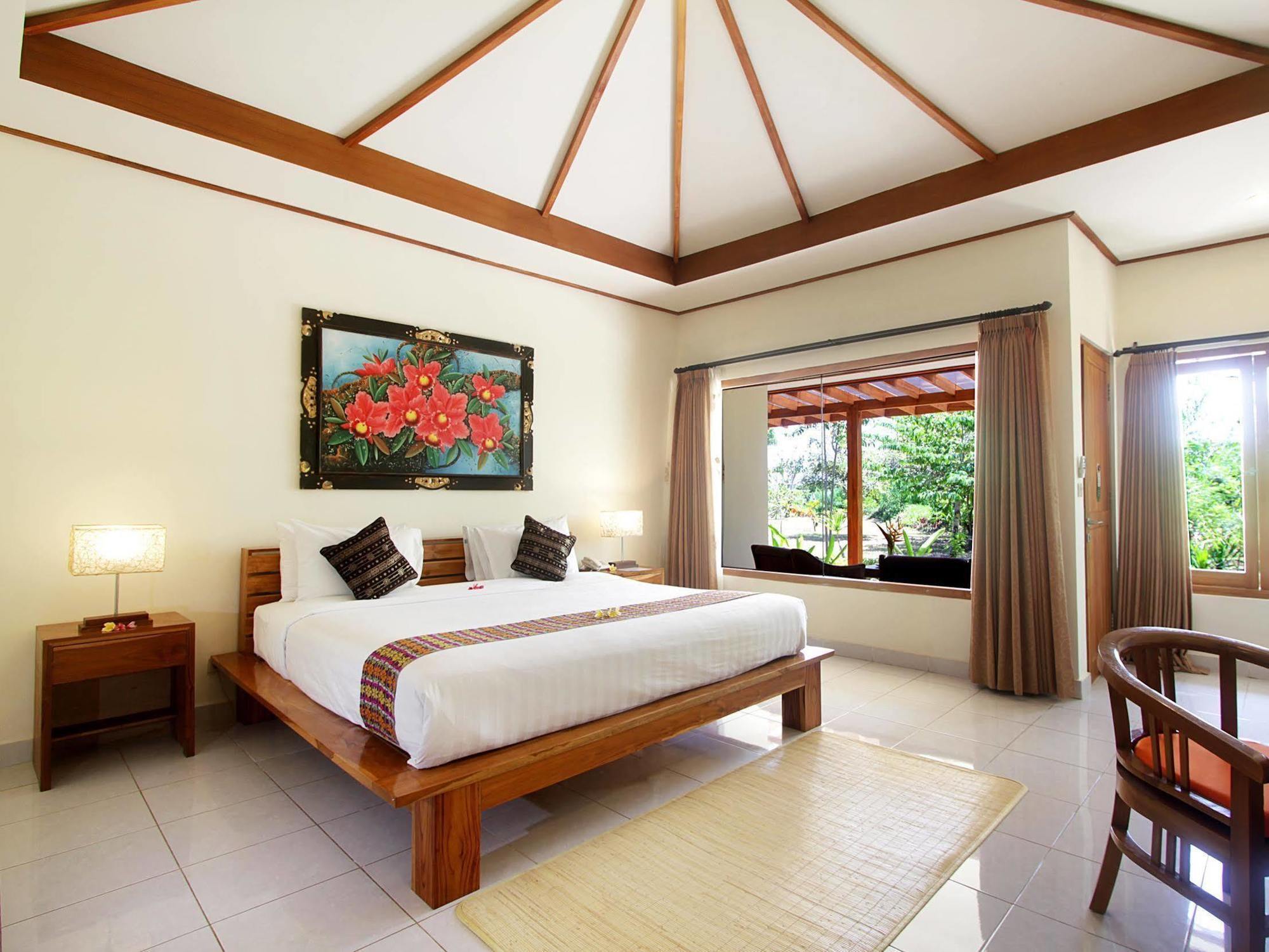 Puri Sari Beach Hotel Labuan Bajo Kültér fotó