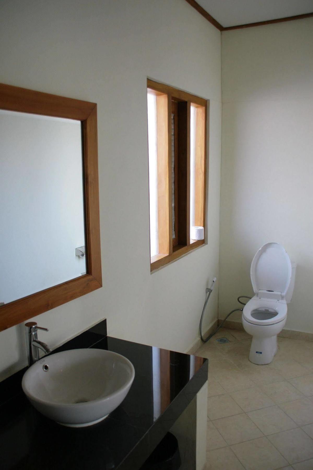 Puri Sari Beach Hotel Labuan Bajo Kültér fotó